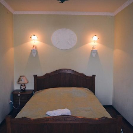 3-Room Apartments In Central City 利沃夫 外观 照片
